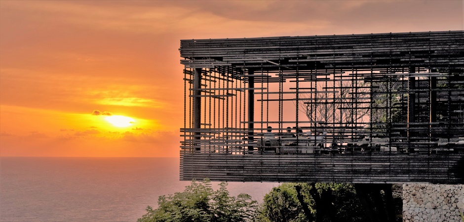 Cliff Edge Cabana Sunset Wedding