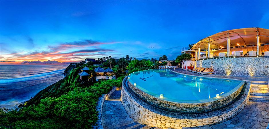 Cliff Pool Side Wedding