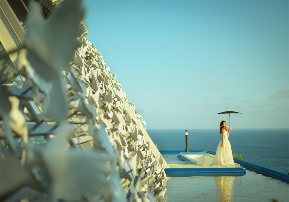 バリ島チャペル・ウェディング/
Banyan Tree Ungasan White Dove Chapel Wedding/
バンヤン・ツリー・ウンガサン/ホワイト・ダブ・チャペル挙式