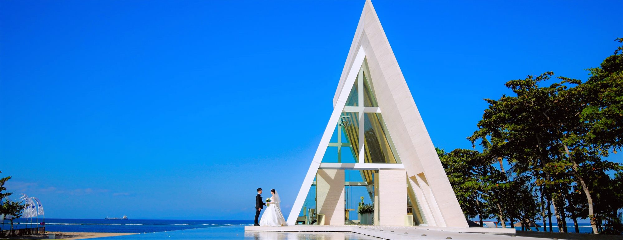 コンラッド・バリ・インフィニィ・チャペル　ウェディング・挙式・結婚式│Conrad Bali Infinity Chapel Wedding
