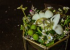 ジ・アプルヴァ・ケンピンスキ・バリ挙式プランに含まれるもの　生花のリングピロー