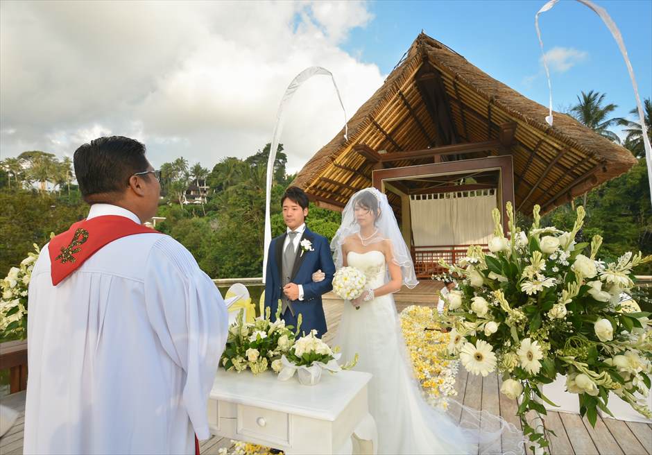 フォーシズンズ・バリ・サヤン・エタニティ　結婚式