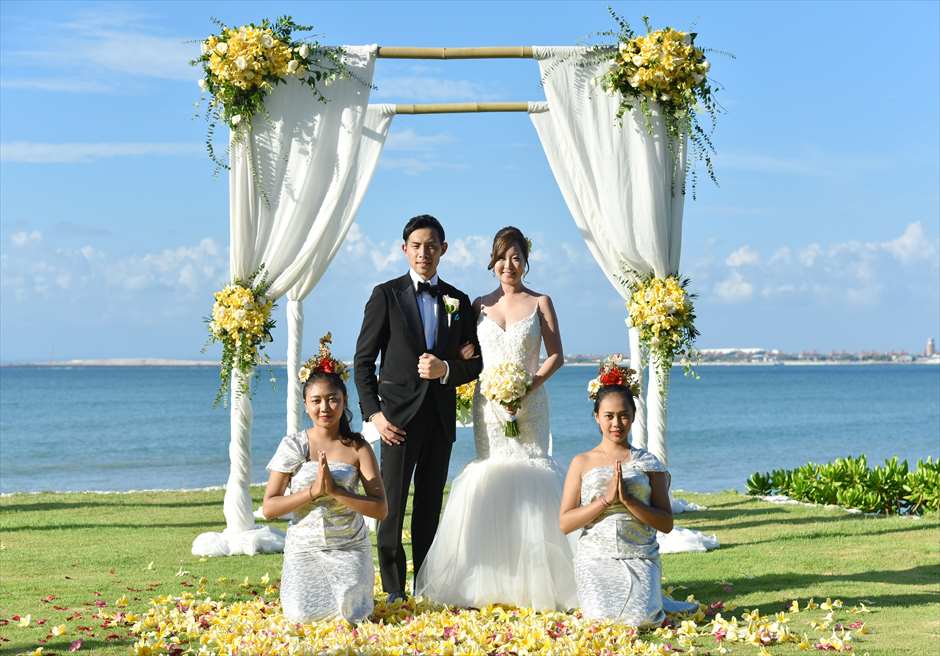 フォーシーズンズ・バリ・ジンバラン　フラワーガール結婚式・挙式・ウェディング