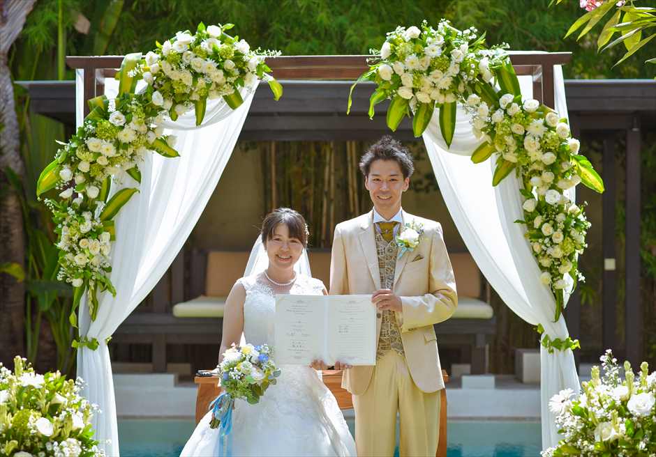 ヴィラ・ウェディング　結婚証明書