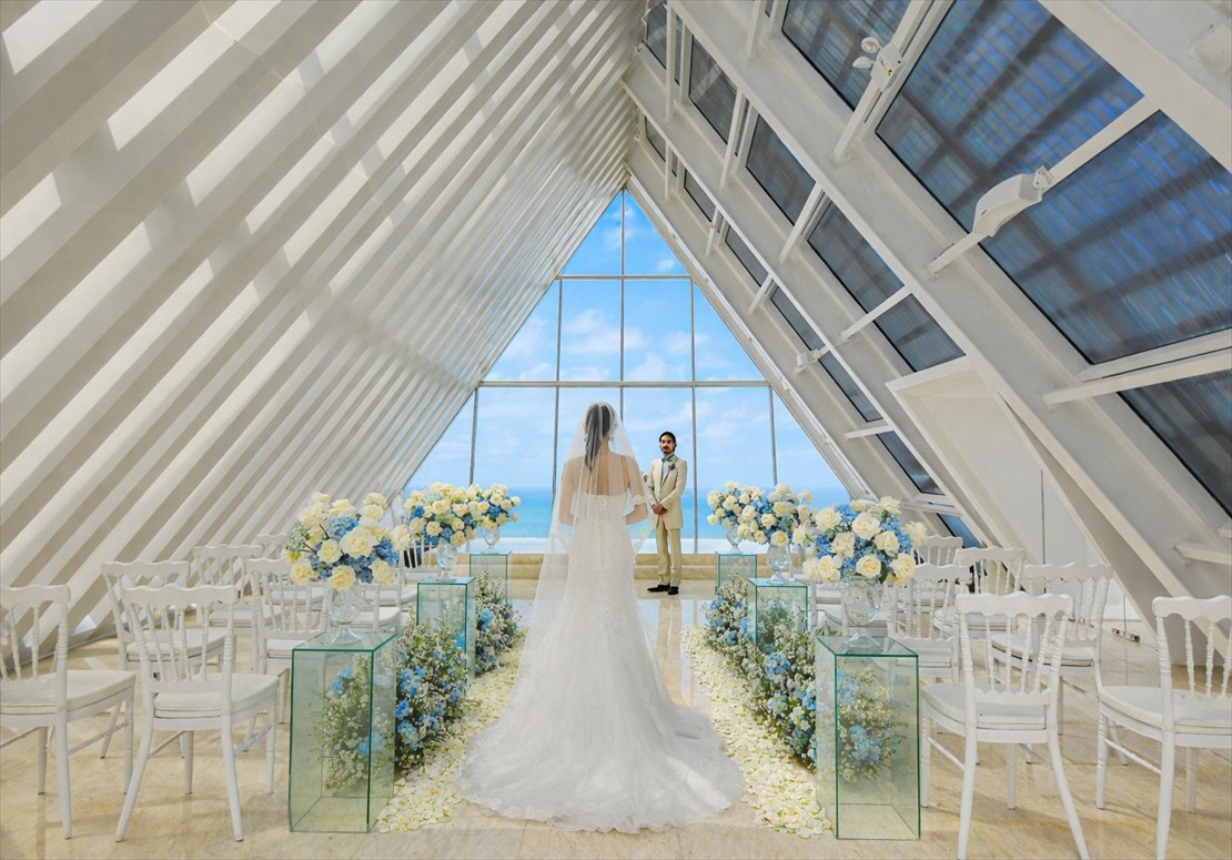 ウマナ・バリ LXR ホテル＆リゾート<br />
ウマナチャペル