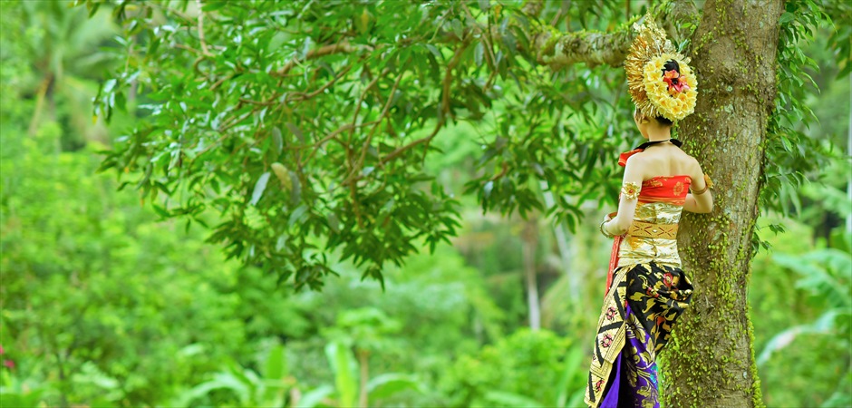 Balinese Wedding Costume