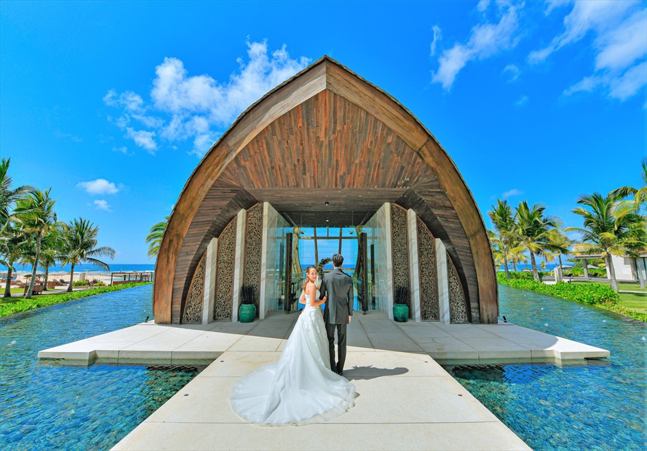 アプルヴァ・チャペル　インフィニティ・ウォーター　バリ島ウェディング・挙式・結婚式