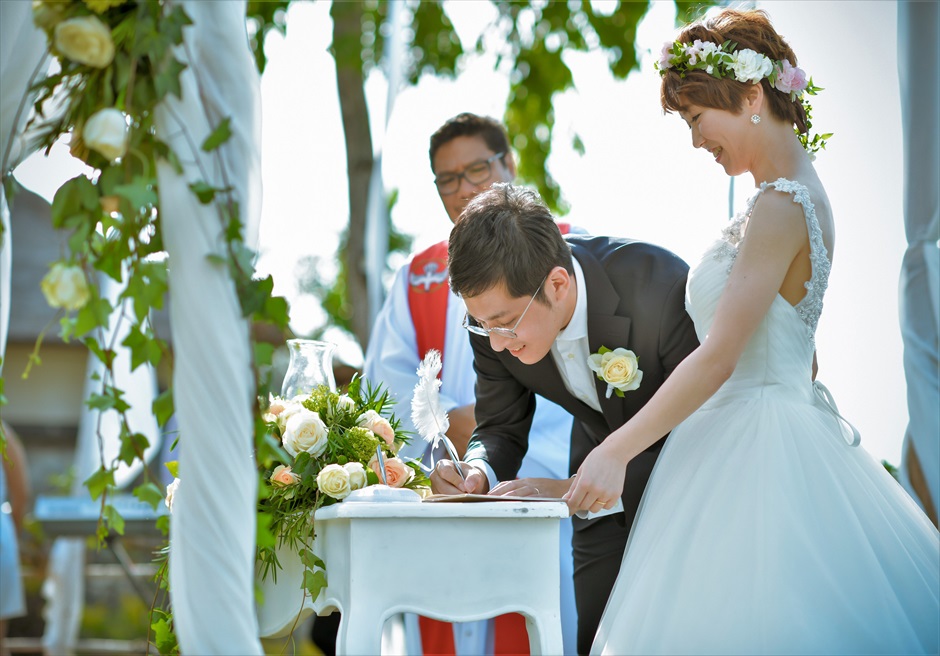 フォーシーズンズ・ジンバラン　ガーデン・ウェディング　結婚証明書