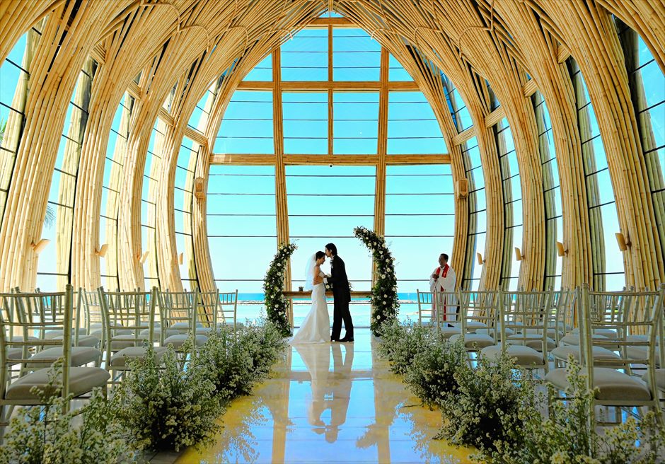<br />
<b>Warning</b>:  Undefined variable $post_id in <b>/home/knn4/bless-bali.com/public_html/wp-content/themes/bless-bali/single-single_c_wedding-the-apurva-kempinski-bali-chapel-wedding.php</b> on line <b>72</b><br />
イメージ＆ギャラリー2025～はこちら