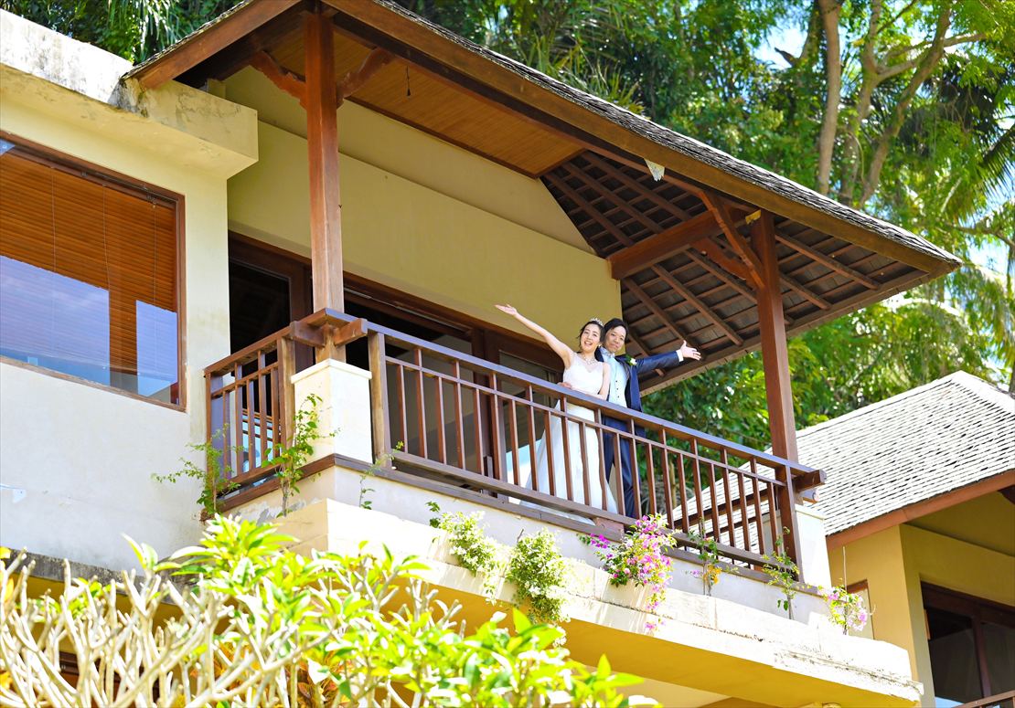 熱帯雨林を周囲に望むデラックスイート テラス