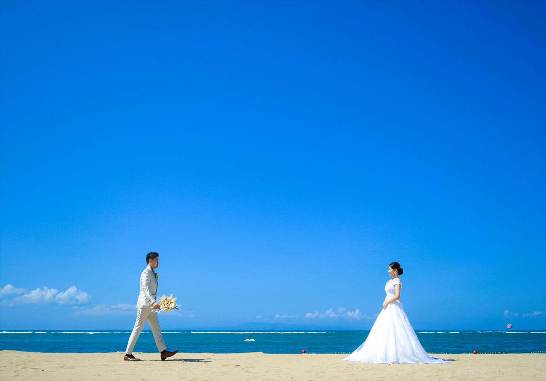 コンラッド・バリの白砂ビーチ