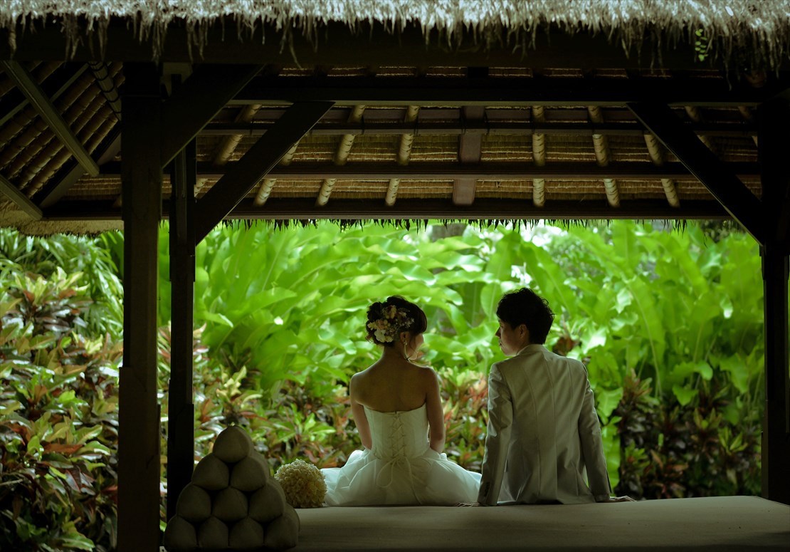 バリ島らしいガーデン ウェディング・フォト