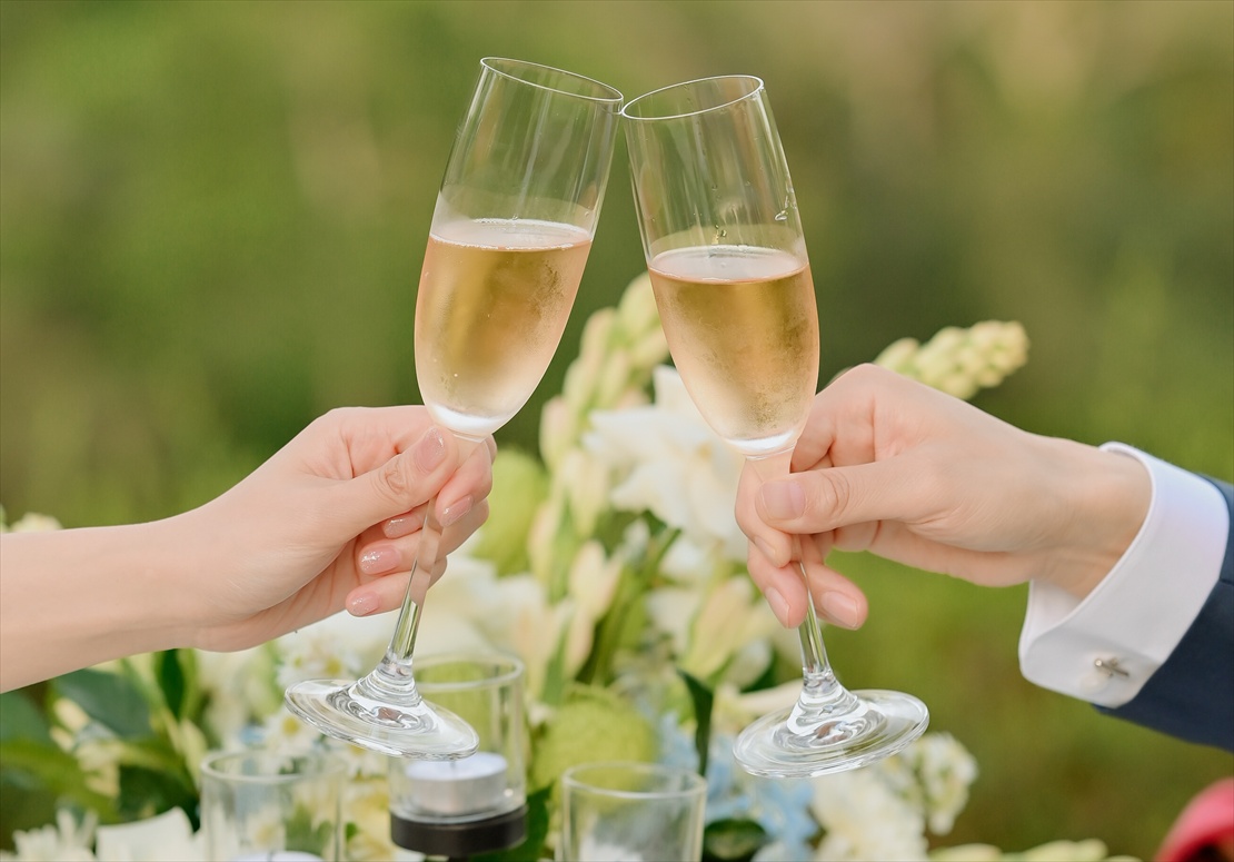 スパークリングワインの乾杯