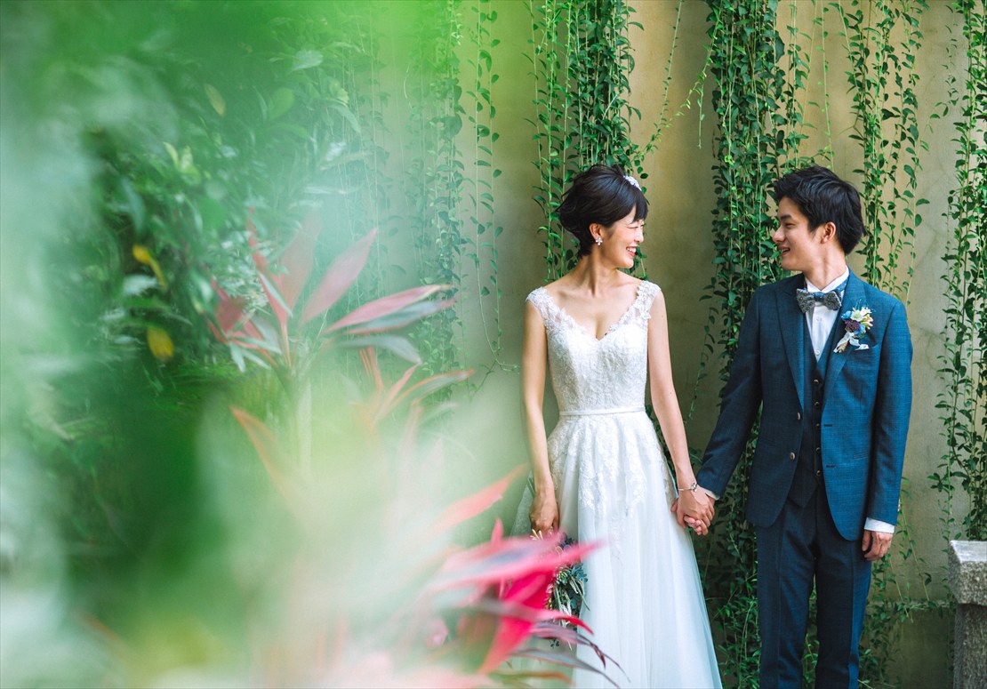 幻想的な雰囲気が漂うリゾートの壁面