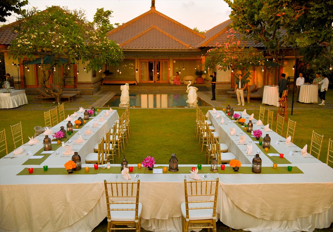 テーブル２列 新郎新婦様オリジナル生花装飾