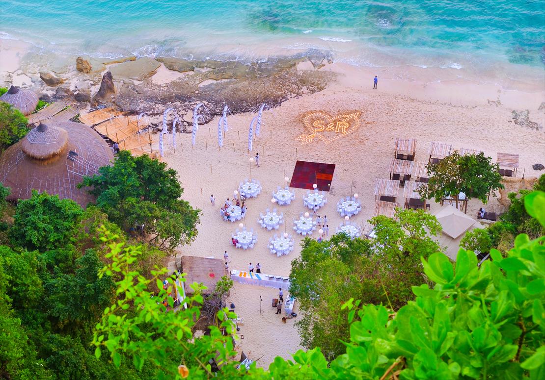 ビーチ・パーティー　ラウンド・テーブル