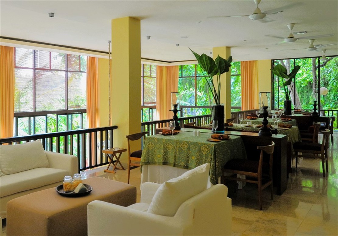 広々としたレストラン2階