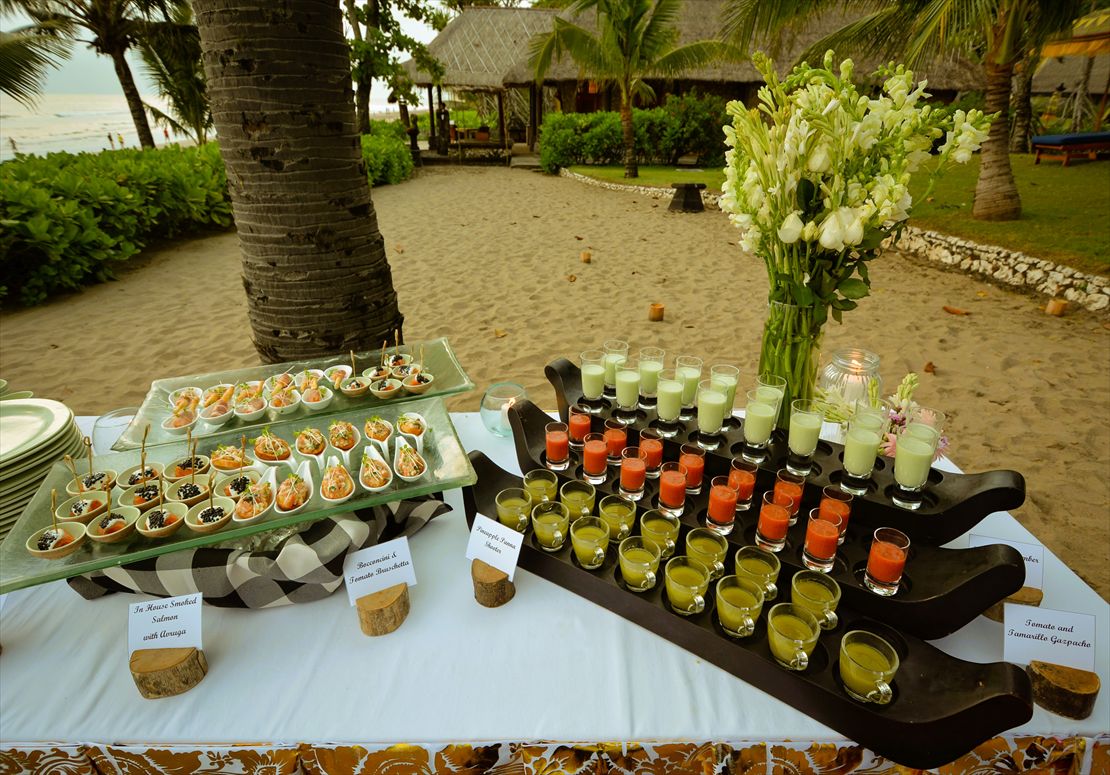 パーティー前のカナッペ＆カクテル