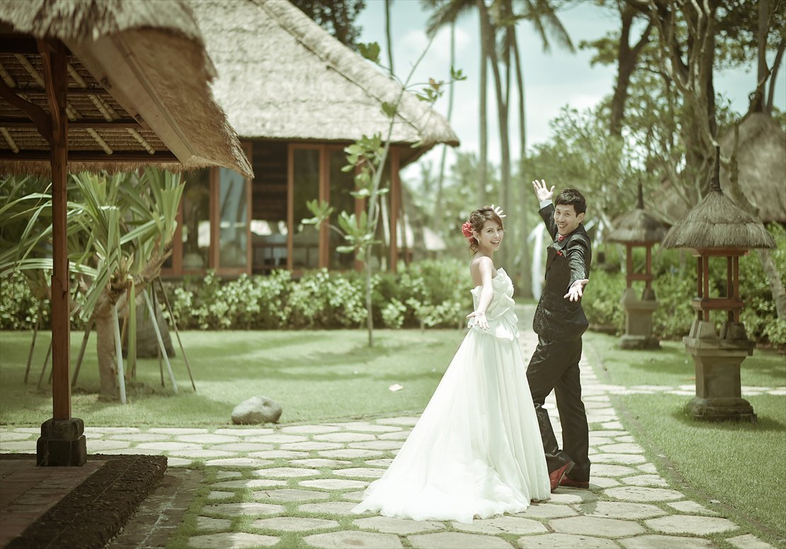 クラ・クラ・レストランを望むガーデンロード