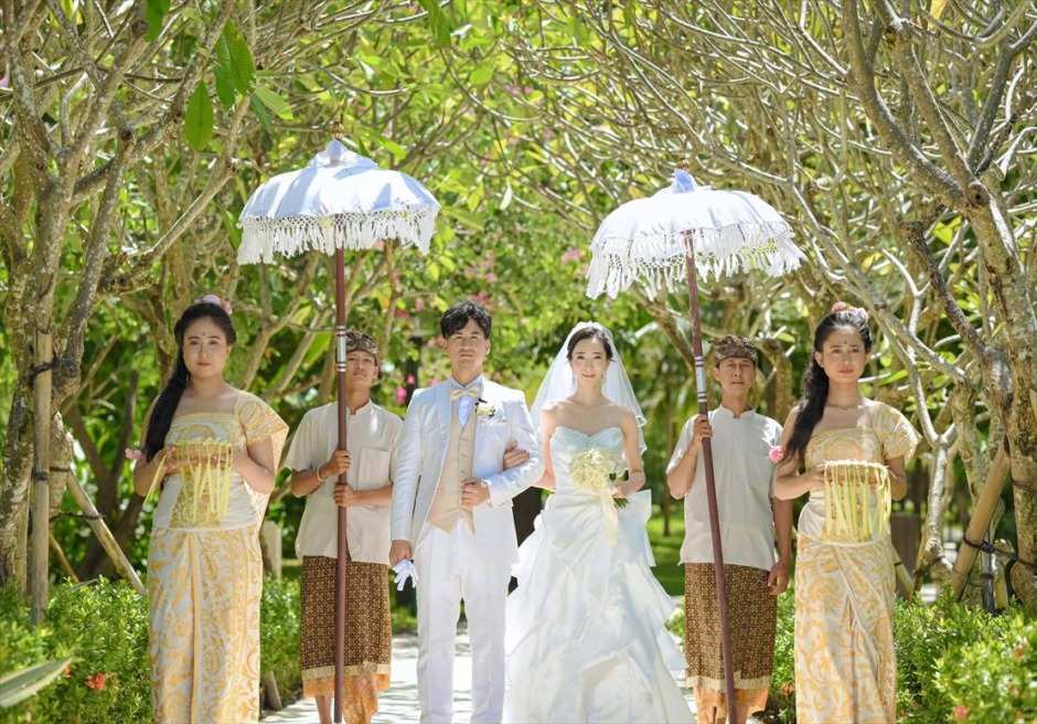 バリ島結婚式・挙式　フラワーガール＆パユンボーイ