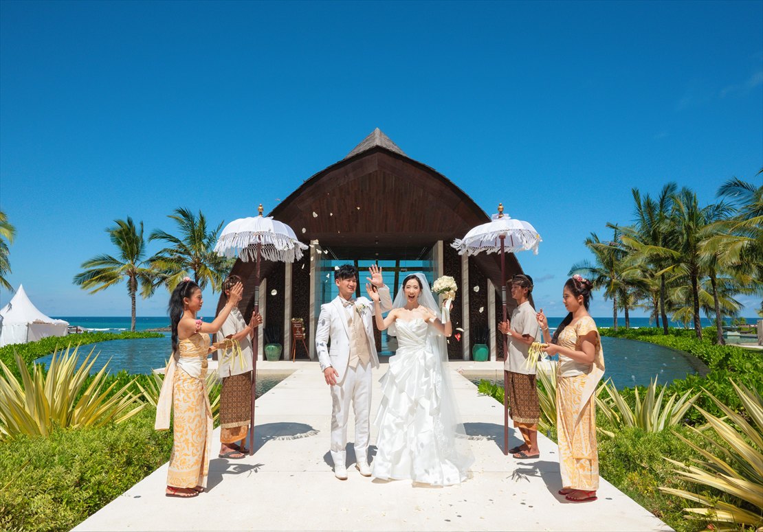 バリ島挙式・結婚式　フラワーガール＆パユンボーイ