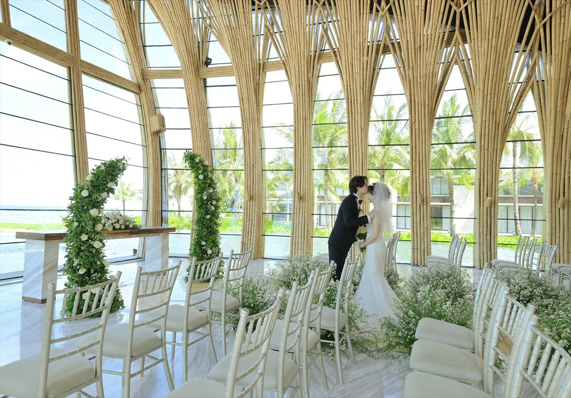 ケンピンスキ・バリ　新郎新婦様 挙式後会場撮影