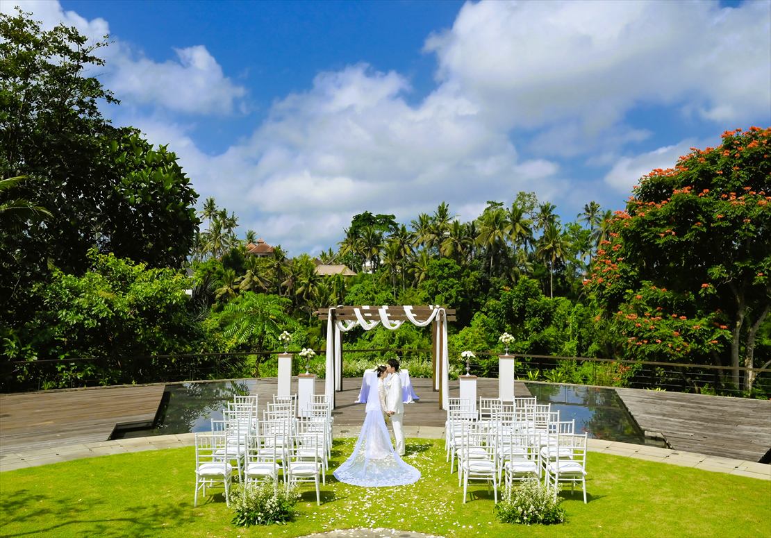 Kamandalu Ubud Bali Wedding (30)_R バリ島 アルン・アルン・ガーデン挙式後撮影
