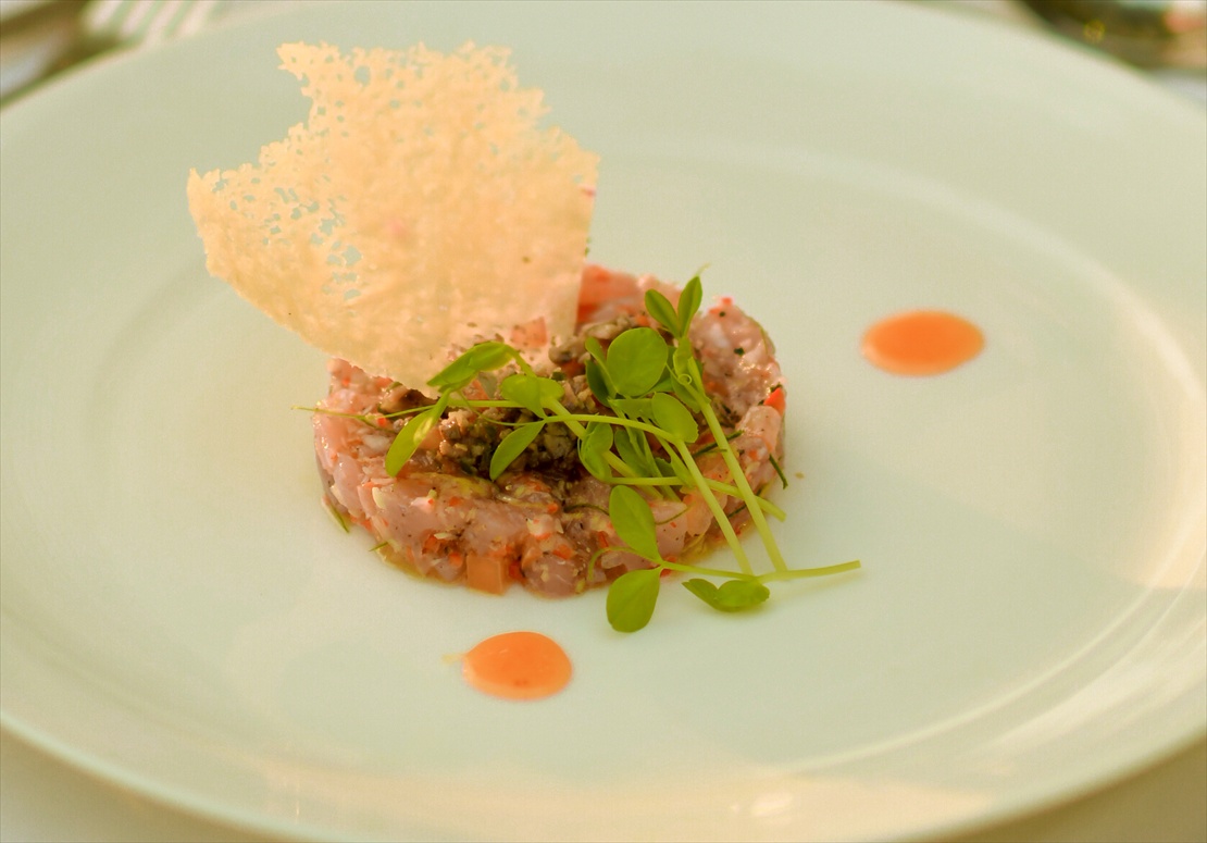 STD6【アミューズ】キハダマグロのユッケ