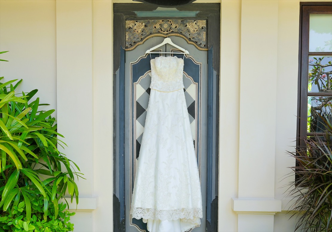Four Seasons Bali Wedding Jimbaran Garden (1)_R フォーシーズンズ・バリ挙式 お支度部屋ウェディング・ドレス