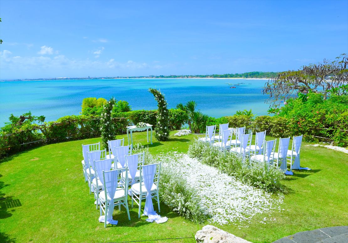 Four Seasons Bali Wedding Jimbaran Garden (9)_R フォーシーズンズ・リゾート・バリ・ジンバラン・ガーデン挙式会場生花装飾