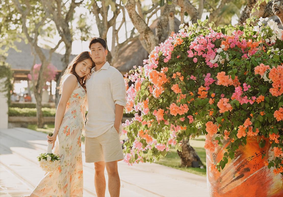 美しい花々が咲き乱れる広大なリゾート