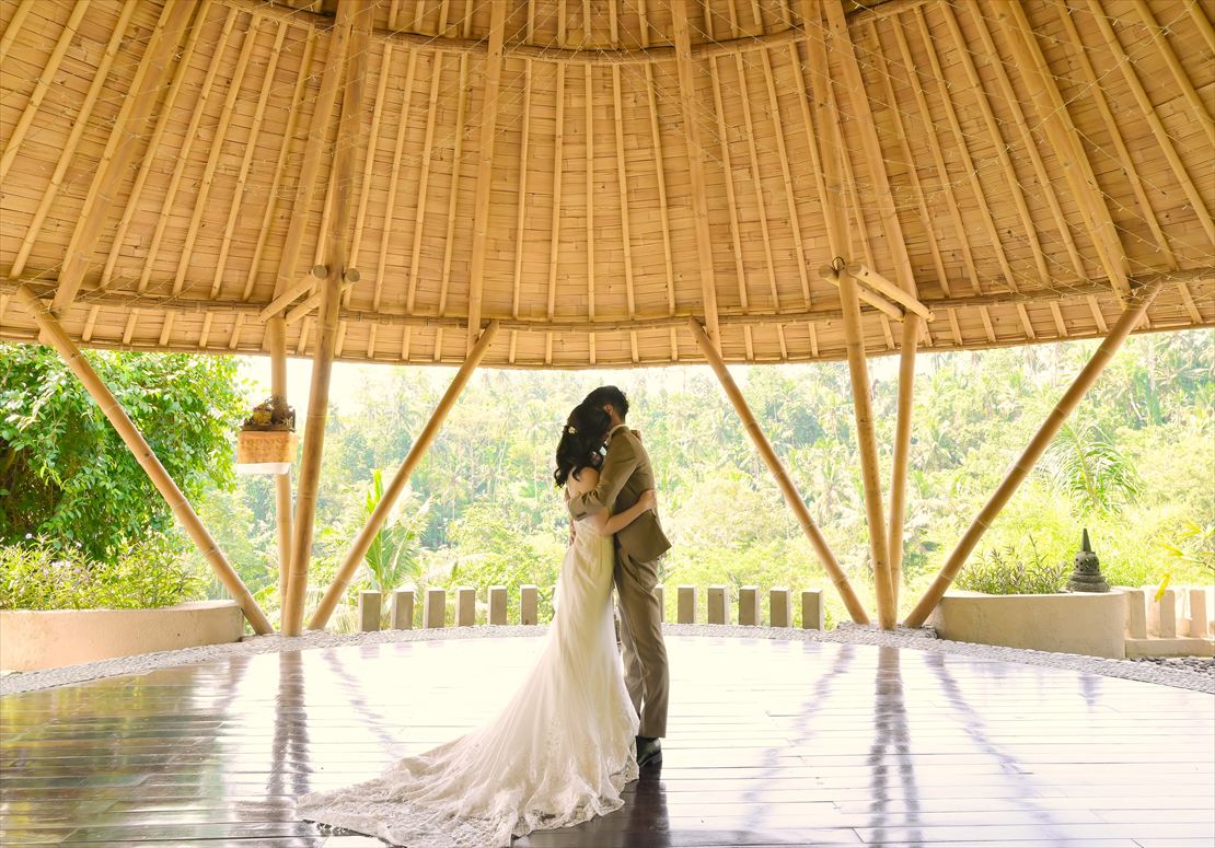 ジャンナタ・ウブド・バリ挙式　ヨガ・スタジオ フォトウェディング