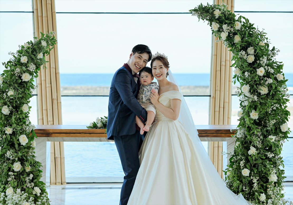 バリ島結婚式　お子様と挙式後撮影