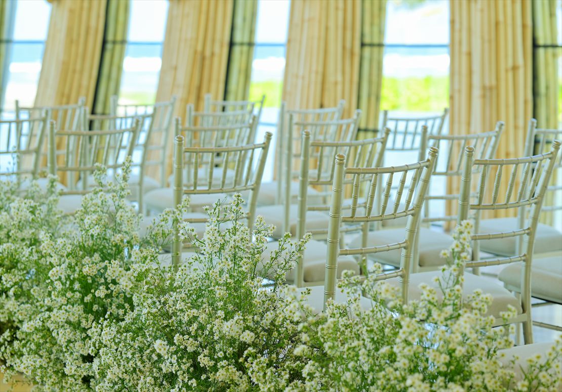 アプルヴァ・ケンピンスキ・バリ挙式　ティファニーチェア