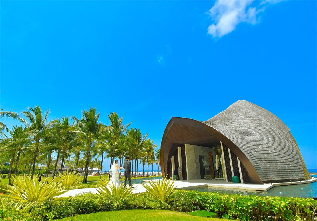 バリ随一に壮大で美しいウェディング入場シーン