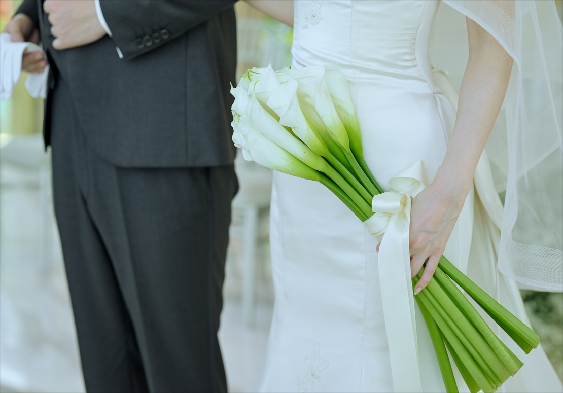 ケンピンスキ・バリ挙式プラン：カラリリ生花ブーケ