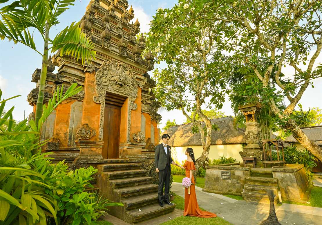 バリ挙式　テラコッタ・ドレスにて寺院撮影