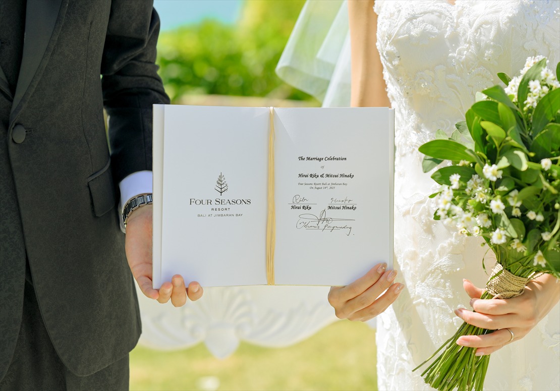 Four Seasons Bali Jimbaran Garden Wedding (23)_R フォーシーズンズ・バリ結婚証明書 バリ島ウェディング