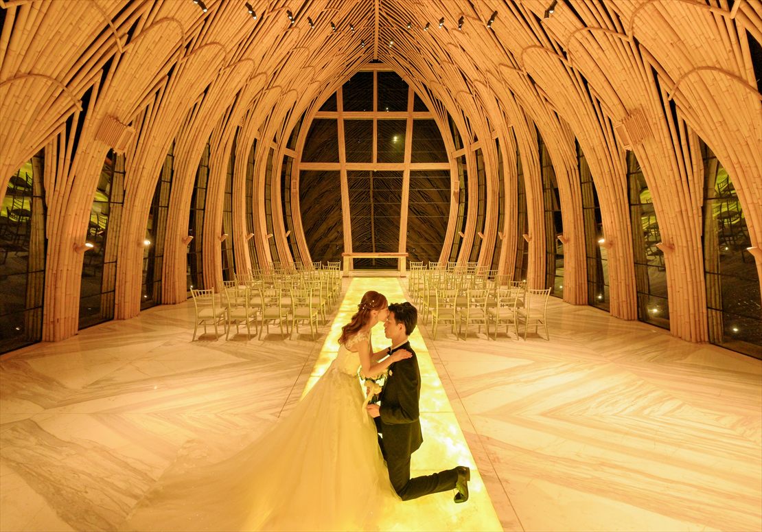 ケンピンスキ・バリ結婚式　チャペル内・ライトアップ撮影