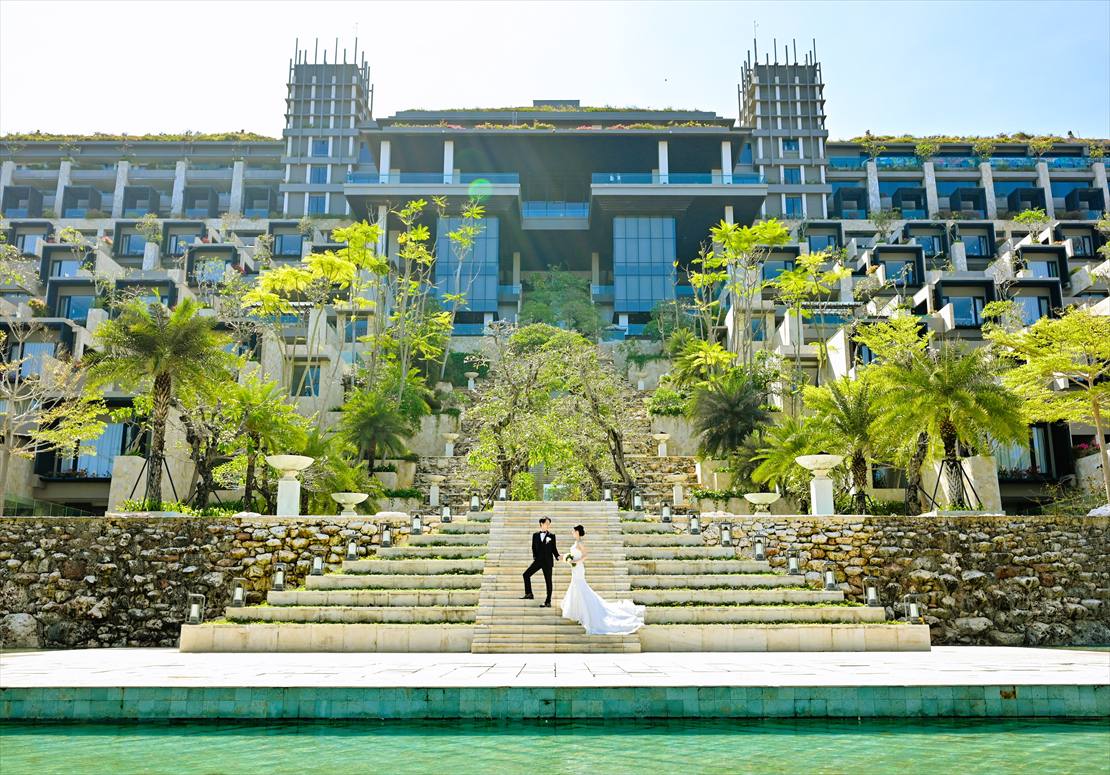 Apurva Oceanfront Chapel Kempinski Bali Wedding (36)_R バリ島ウェディング ケンピンスキ・バリ大階段