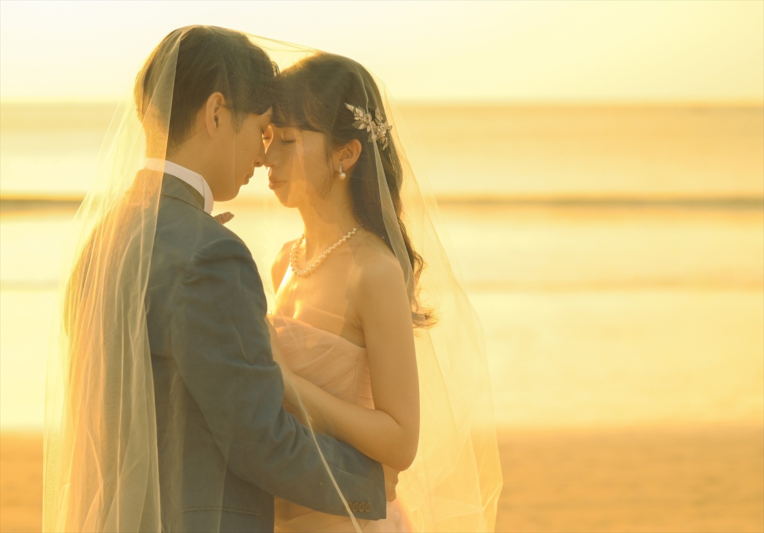 Belmond Jimbaran Bali Wedding (7)_R バリ島ウェディング ビーチ・サンセット ベール・ショット