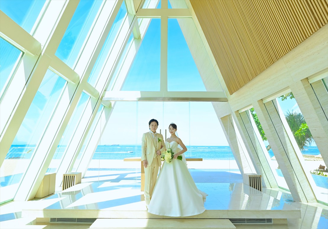 コンラッド・バリ　インフィニティ・チャペル内挙式後撮影