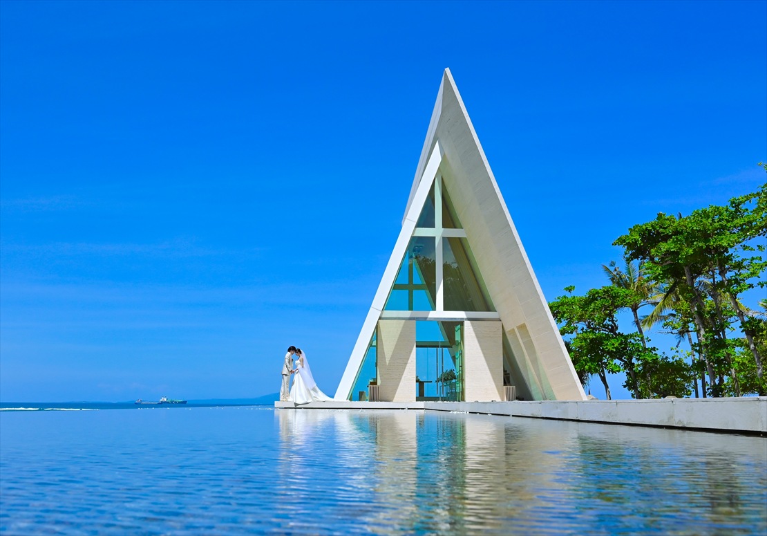 コンラッド・バリ結婚式　インフィニティ・チャペル挙式後撮影