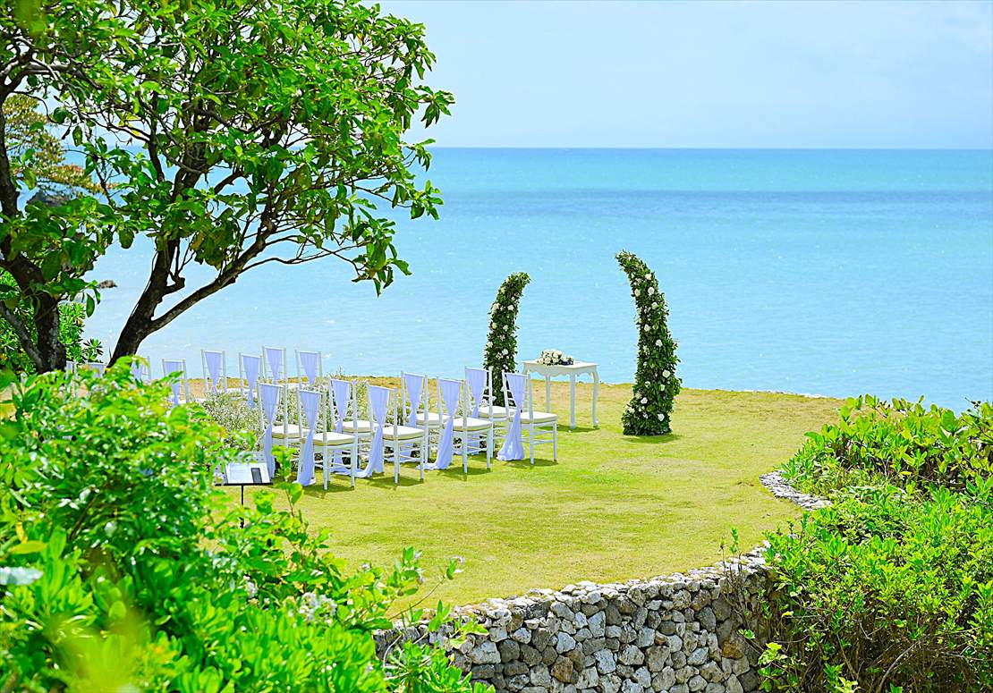 Four Seasons Bali Giri Jimbaran Garden Wedding (12)_R フォーシーズンズ・バリ挙式 海前のプライベートなガーデン