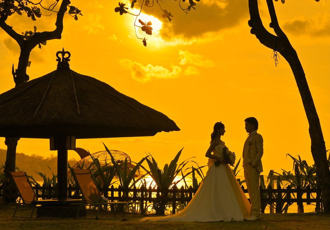 インターコンチネンタル・バリ結婚式　アルン・アルン・ガーデンにてサンセット撮影