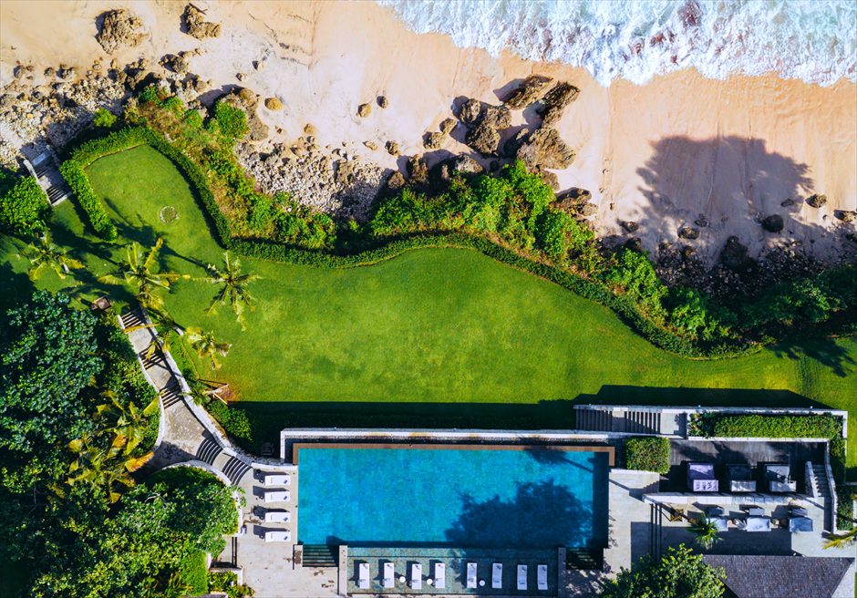 ラッフルズ・バリ・ウェディング ビーチフロント・ガーデン ドローン撮影全景