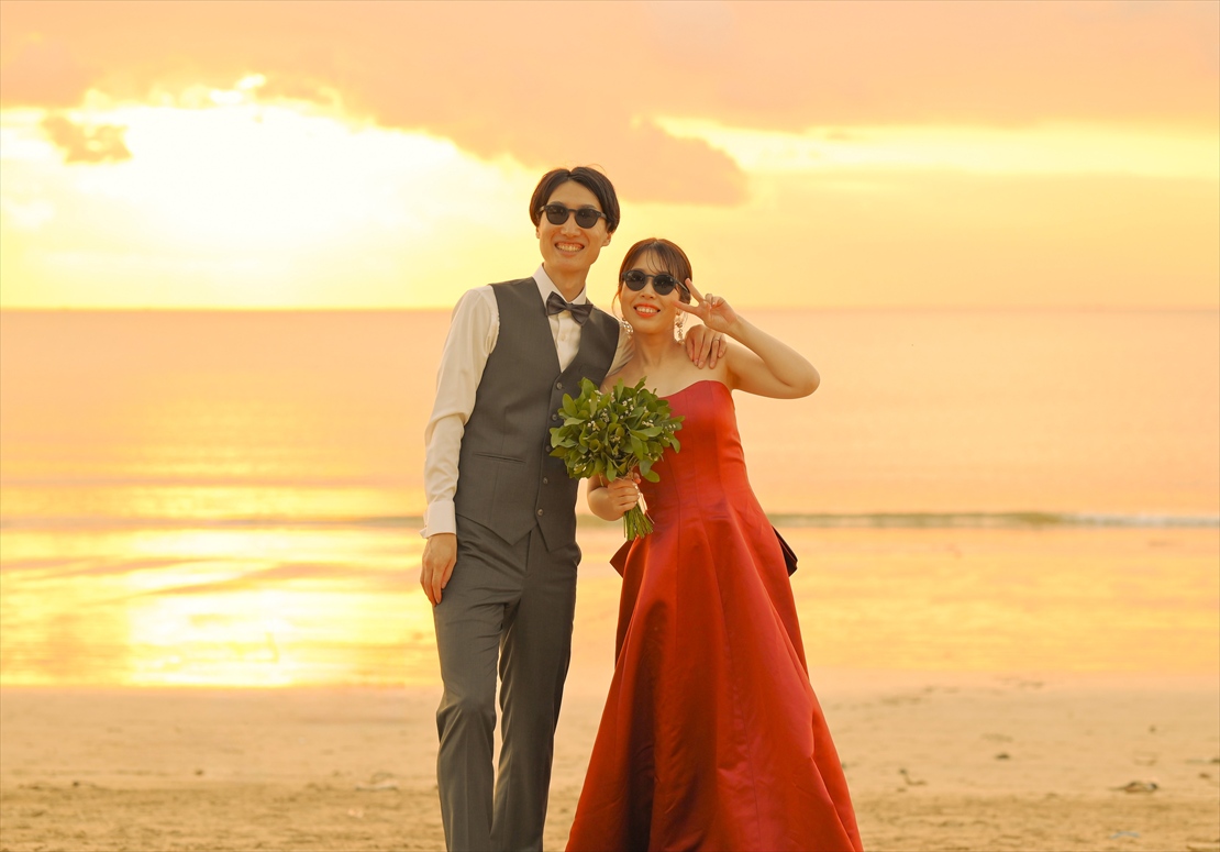 Sunset Wedding Bali (6)_R バリ・ウェディング サングラス サンセット・ビーチ撮影