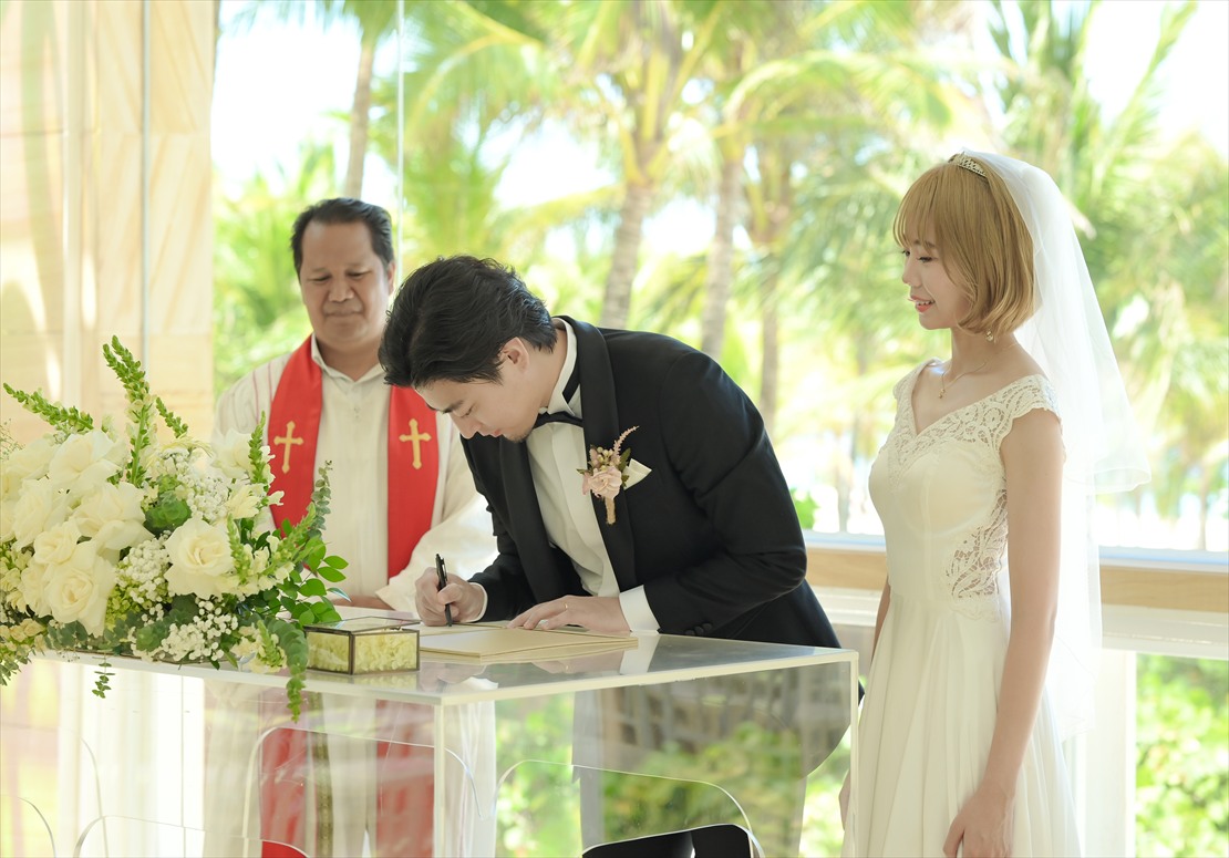 ムリア・バリ結婚式　椰子の木が生い茂る景観を望む