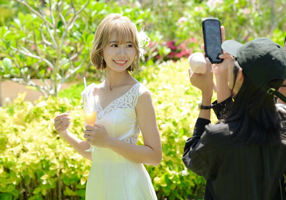 バリ島結婚式　コーディネーターによる携帯撮影