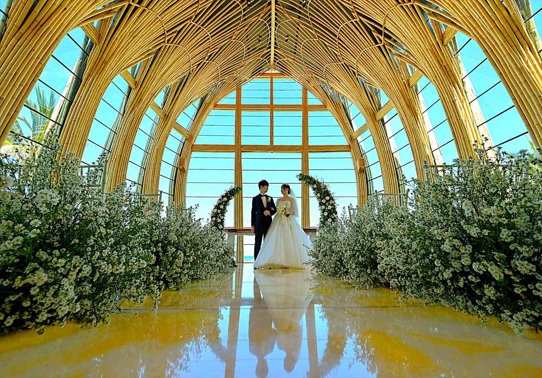 Apurva Kempinski Bali Oceanfront Chapel Wedding (31)_R ケンピンスキ・バリ挙式 生花アイルサイド 挙式後撮影